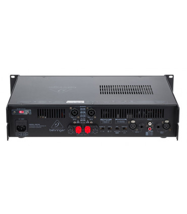 Amplificador de audio BEHRINGER KM750